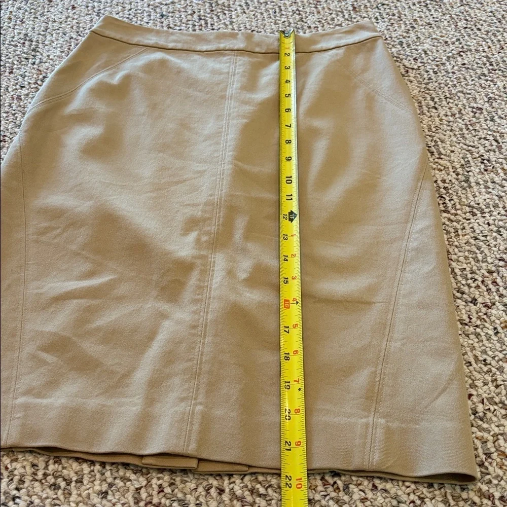 Ann Taylor Tan Pencil Skirt. Size 0